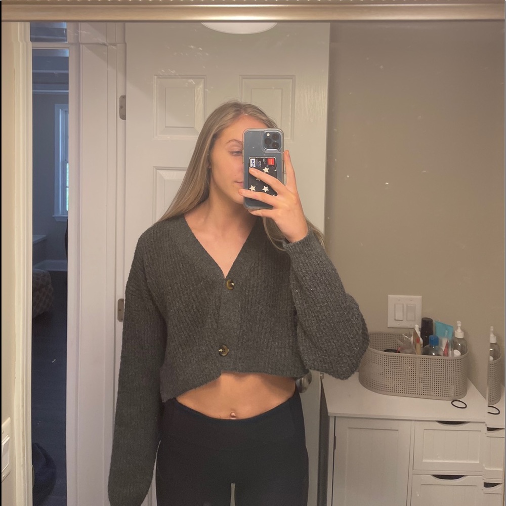 grey cropped buttoned sweater